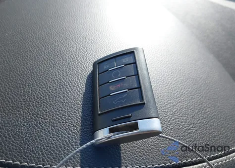 2010 Cadillac Srx Luxury Collection z USA, uszkodzony, nr VIN 3GYFNAEY5AS522417